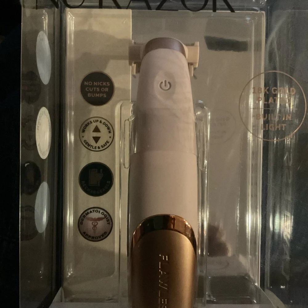 Flawless Hair Remover in White and Gold. Smooth Bump Free Shave. Cordless